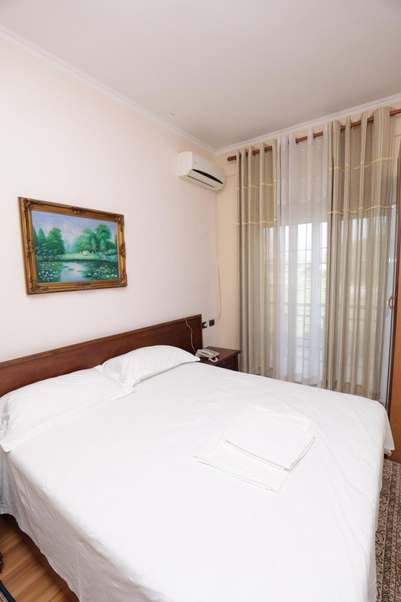 Mema Resort Tirana Exterior foto