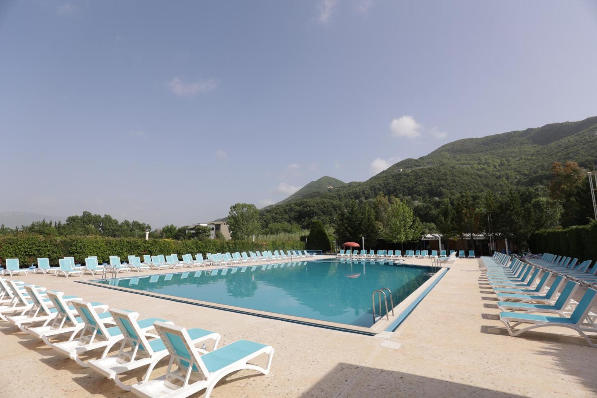 Mema Resort Tirana Exterior foto