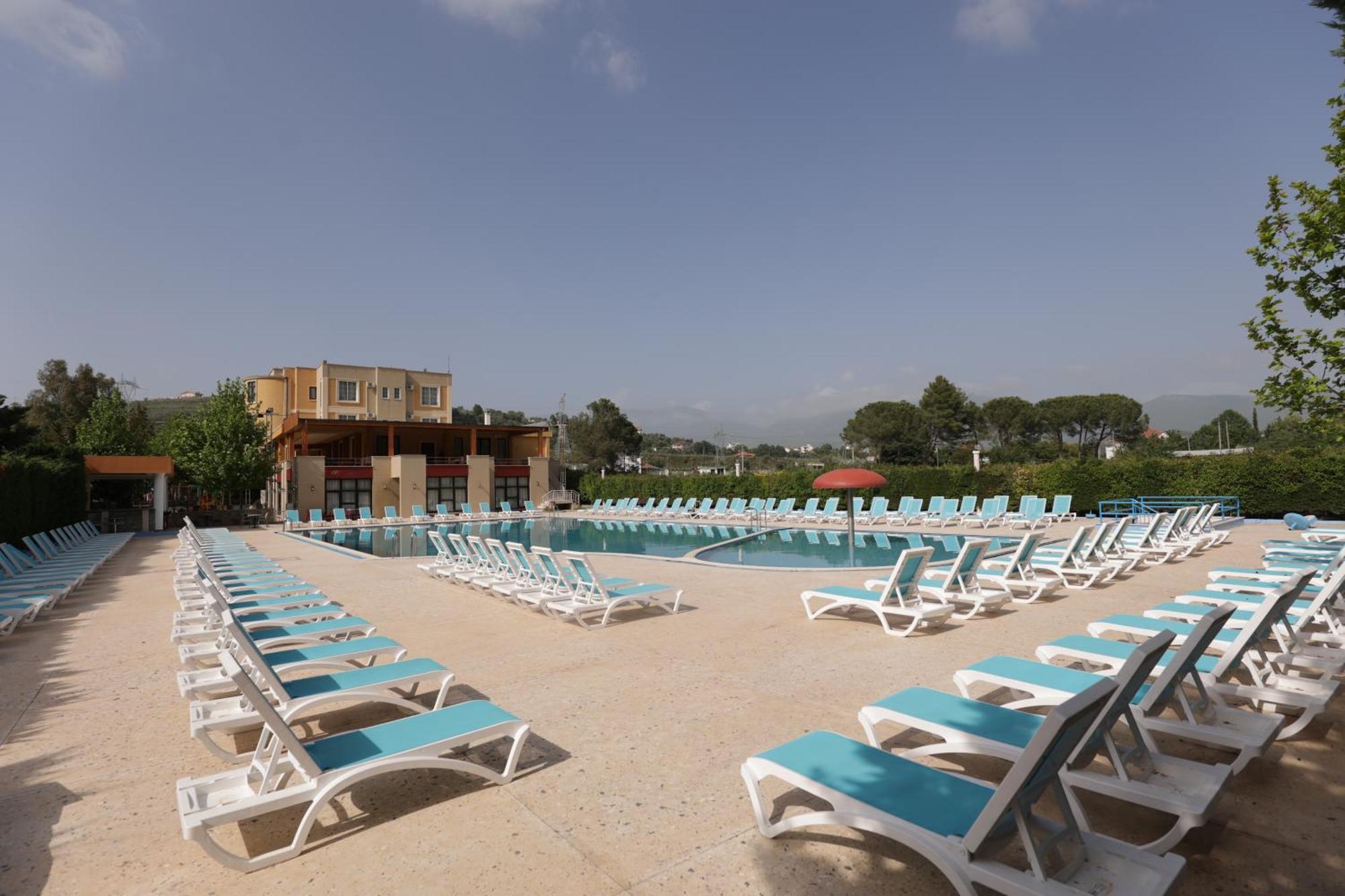 Mema Resort Tirana Exterior foto
